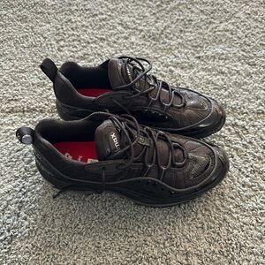 Nike Air Max 98 Supreme Triple Black Size 9.5